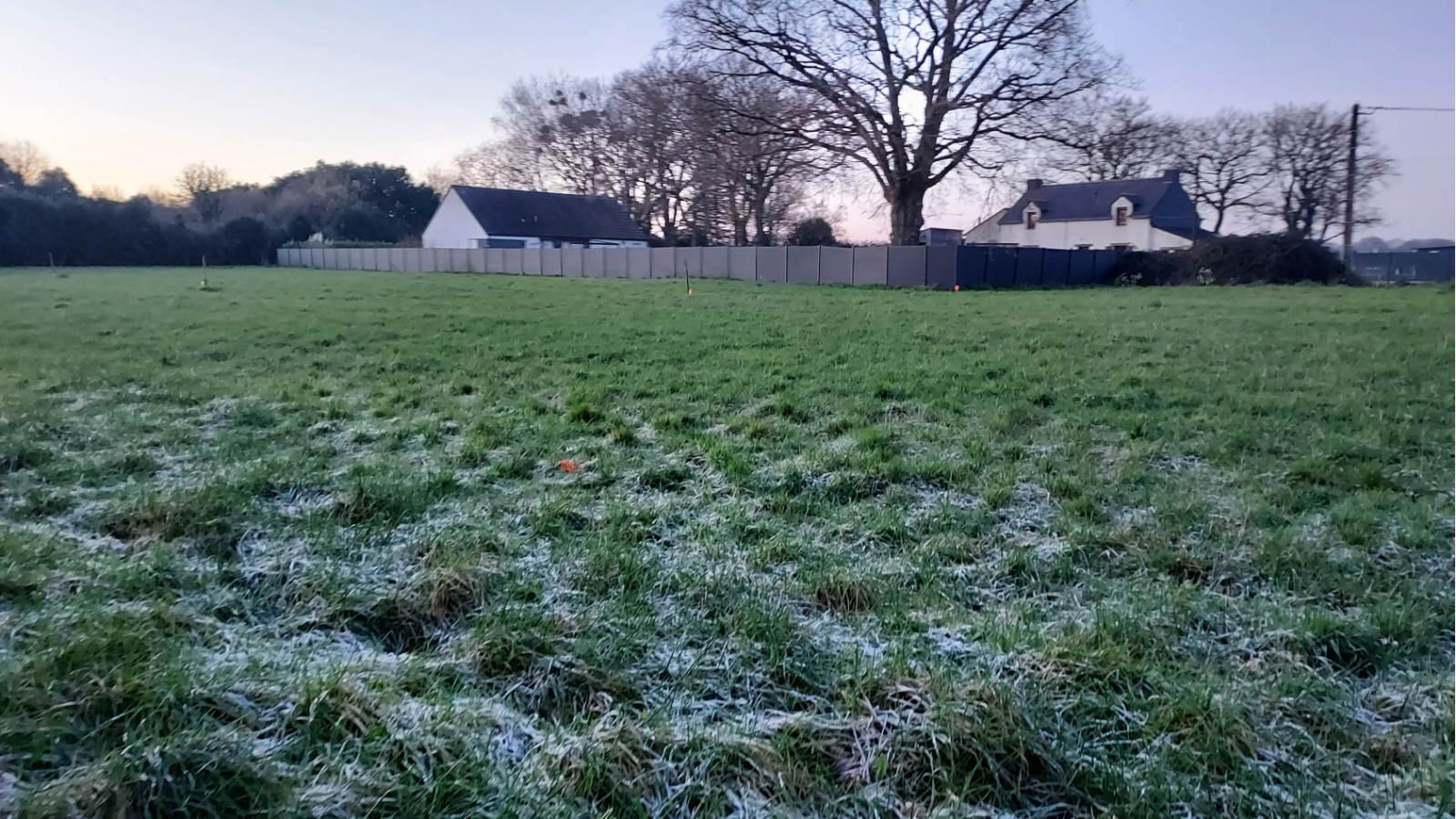 Terrain constructible de 350m2 à Férel