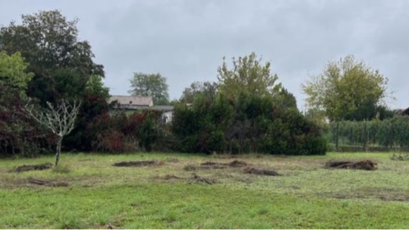 Terrain constructible de 650m2 à Parempuyre