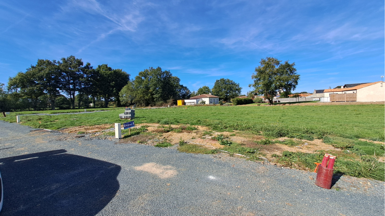 Terrain constructible de 593m2 à Saint-Fulgent