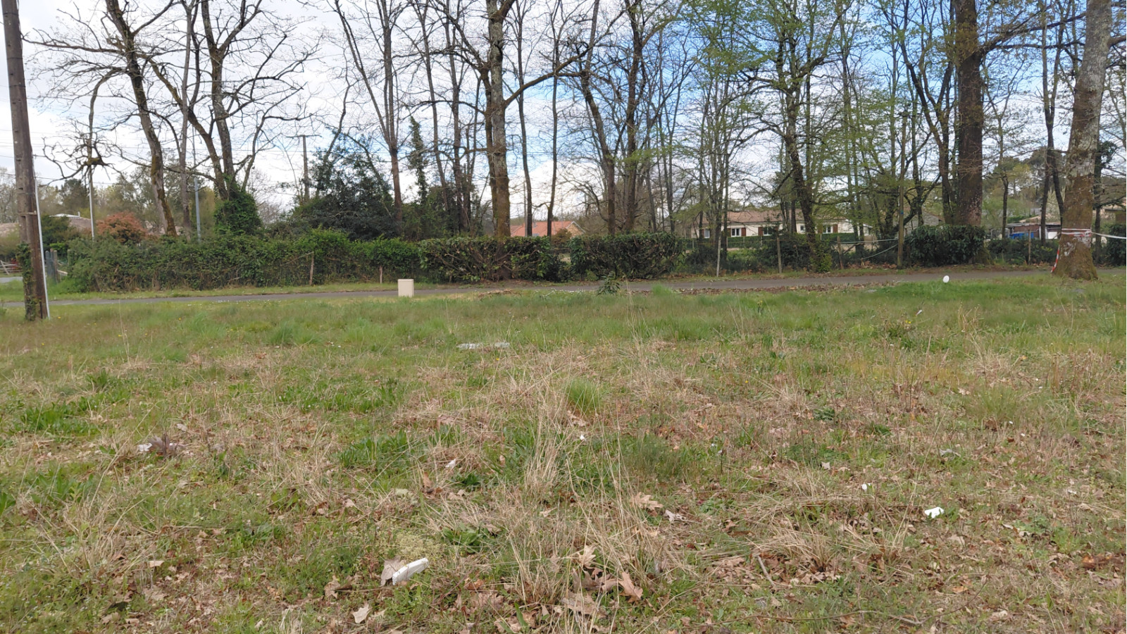 Terrain constructible de 418m2 à Léognan