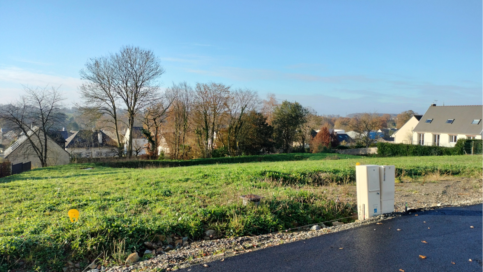 Terrain constructible de 300m2 à Chanteloup