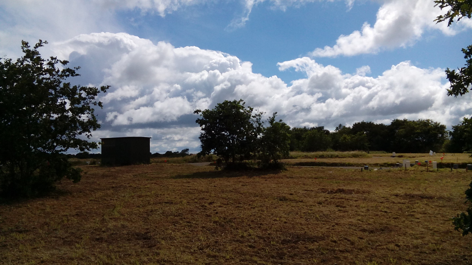 Terrain constructible de 312m2 à Longeville-sur-Mer