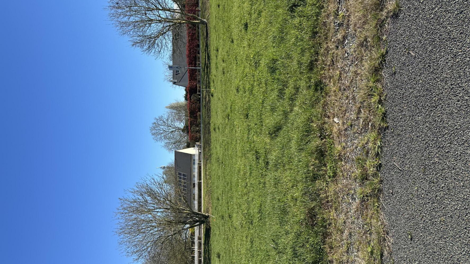 Terrain constructible de 398m2 à Val d'Erdre-Auxence