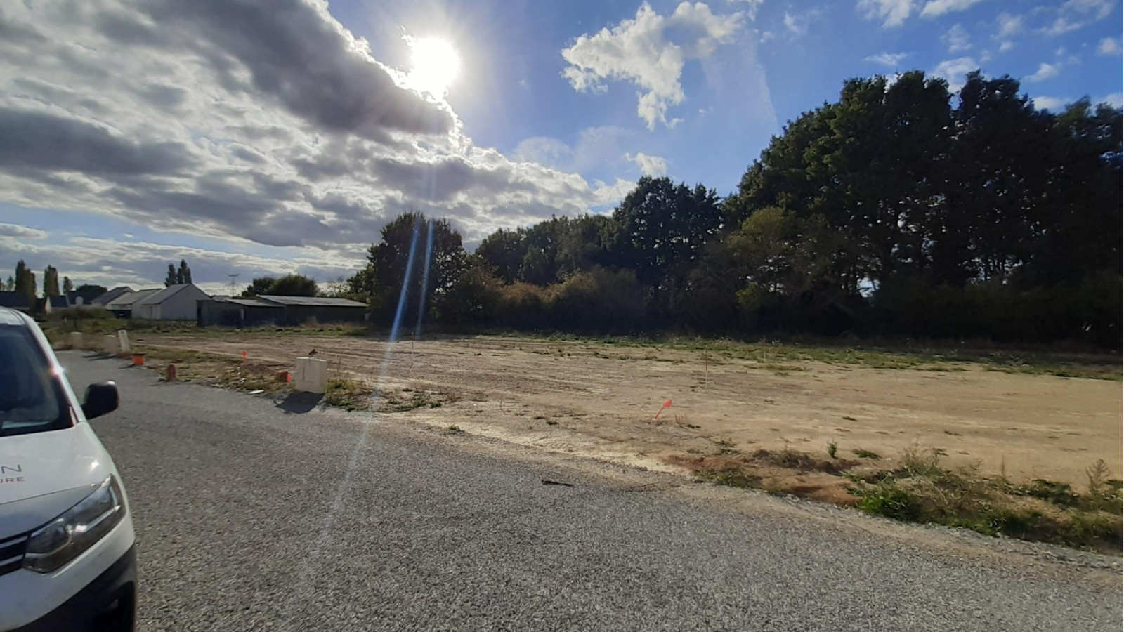 Terrain constructible de 419m2 à Poligné