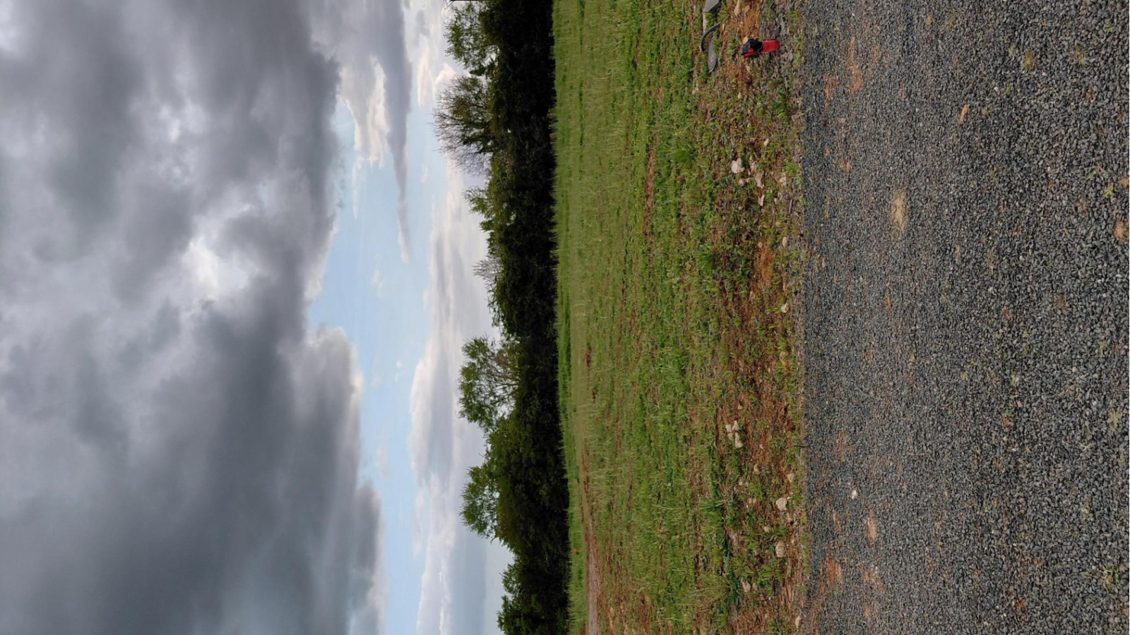 Terrain constructible de 453m2 à Avrillé