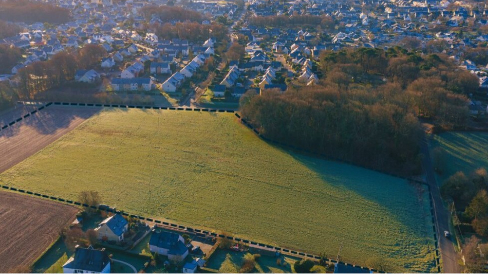 Terrain constructible de 345m2 à Guidel