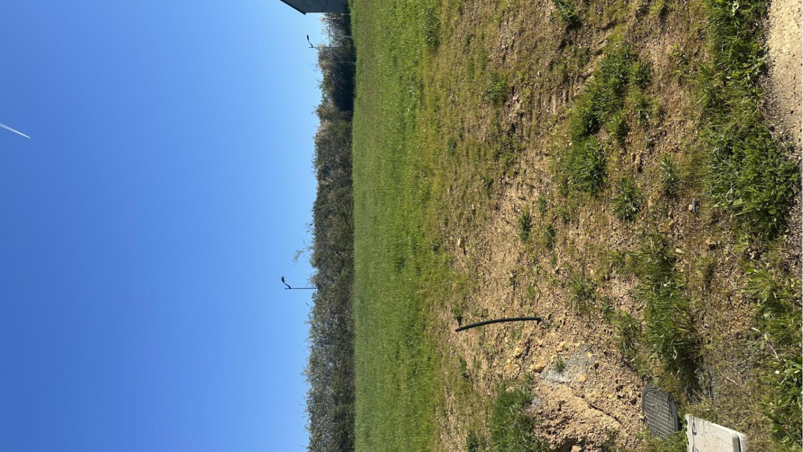 Terrain constructible de 444m2 à Val d'Erdre-Auxence