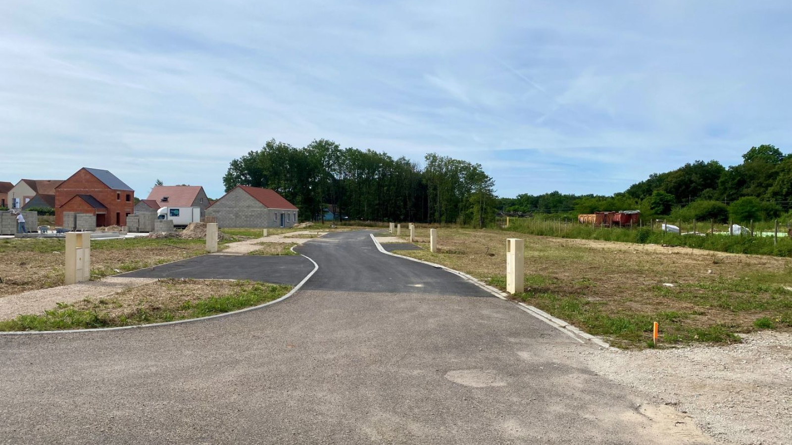 Terrain constructible de 263m2 à La Ferté-Saint-Aubin