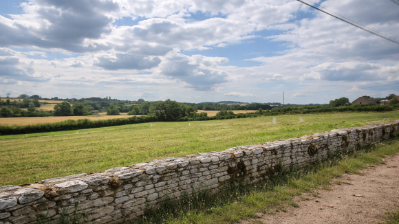 Terrain precy sous thil.png