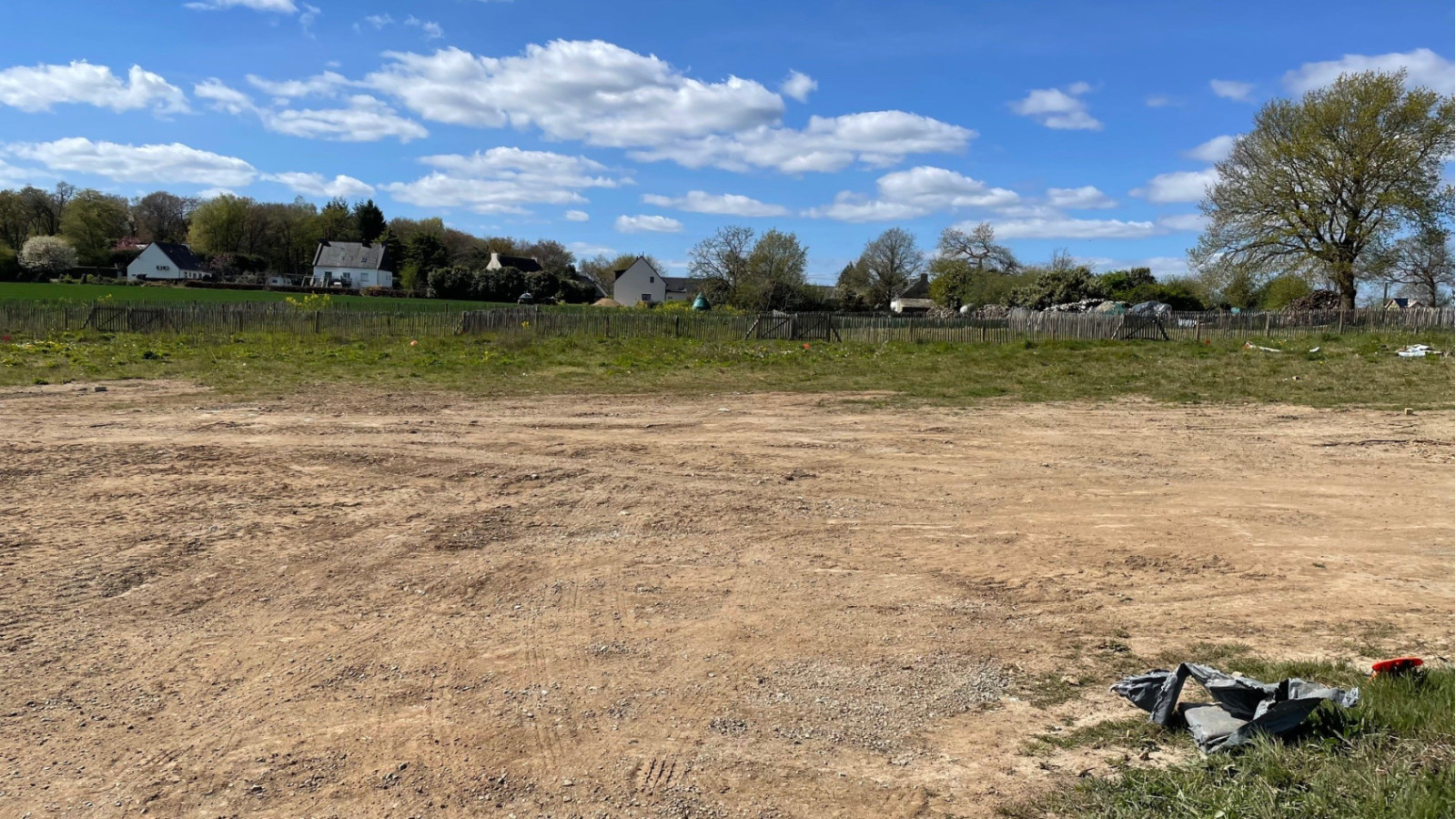 Terrain constructible de 367m2 à Pont-Scorff