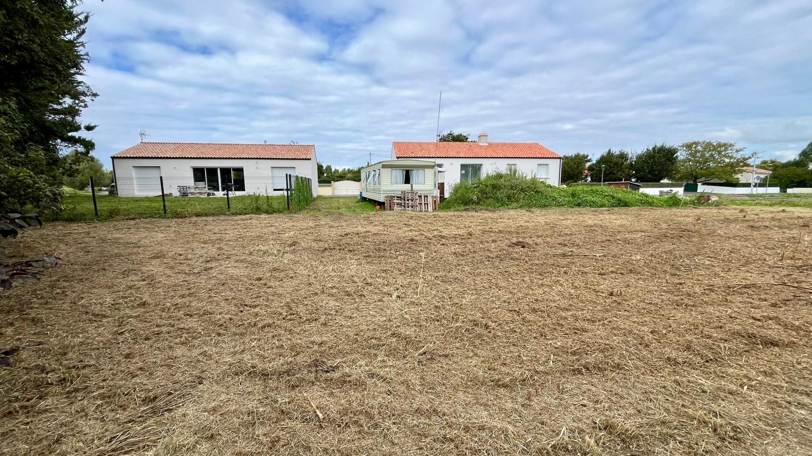 Terrain constructible de 414m2 à Saint-Hilaire-le-Vouhis