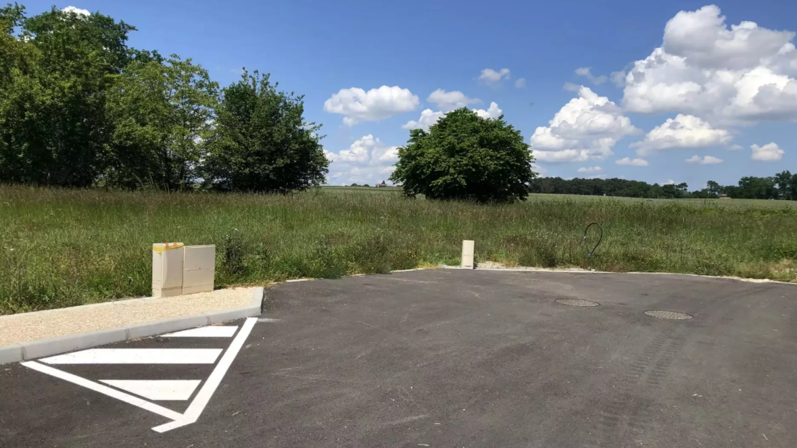 Terrain constructible de 555m2 à Martillac