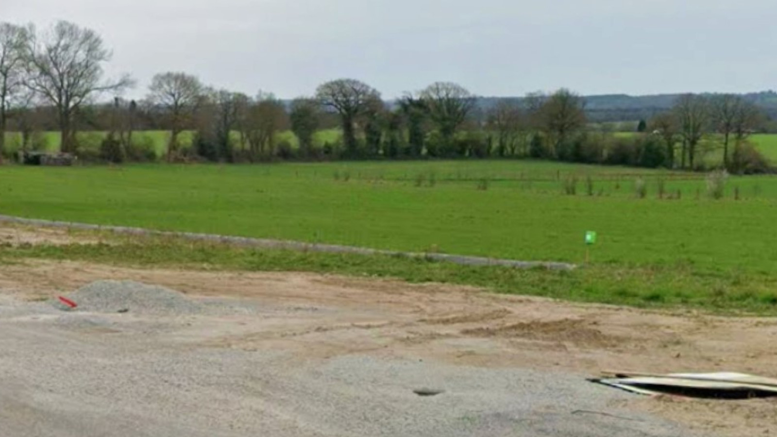 Terrain constructible de 461m2 à Plaudren