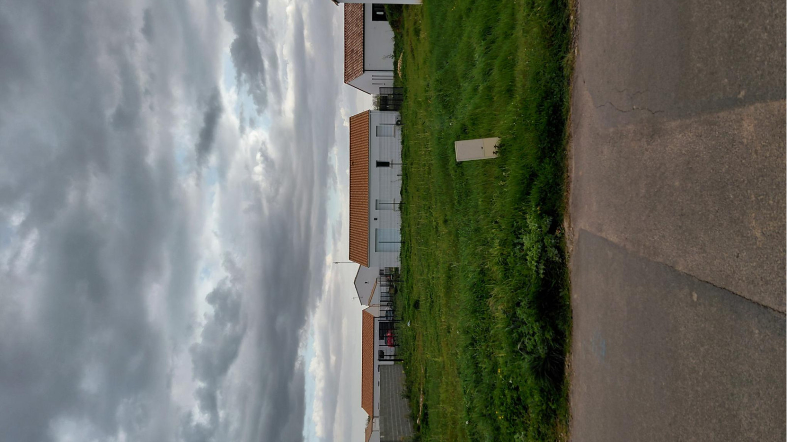 Terrain constructible de 427m2 à Saint-Hilaire-la-Forêt