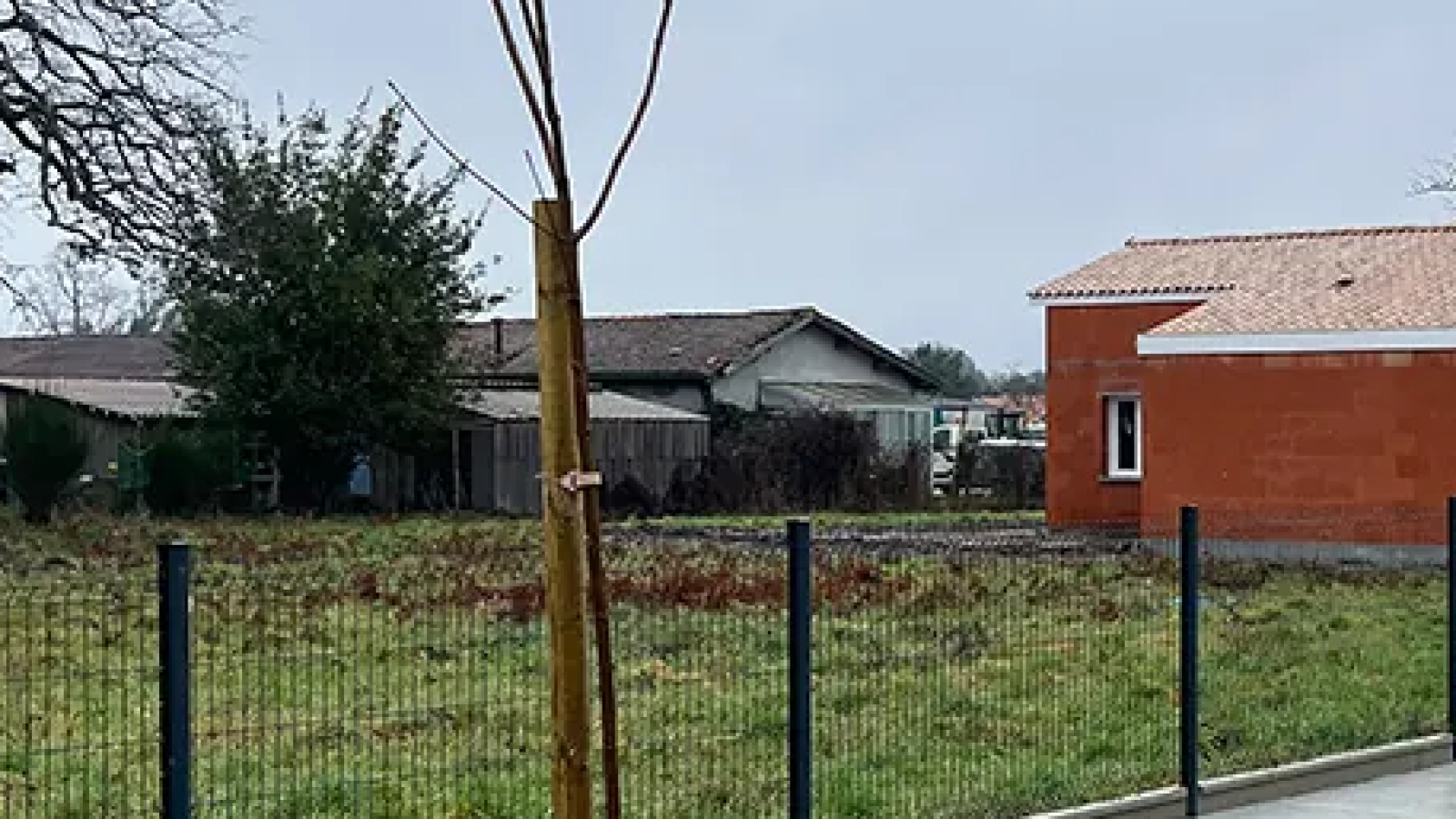 Terrain constructible de 376m2 à Belin-Béliet