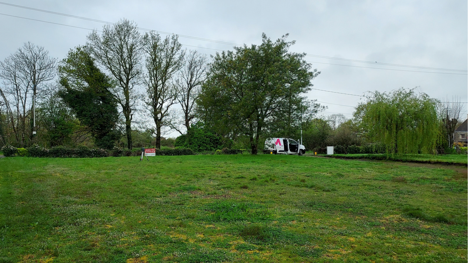 Terrain constructible de 383m2 à Essé