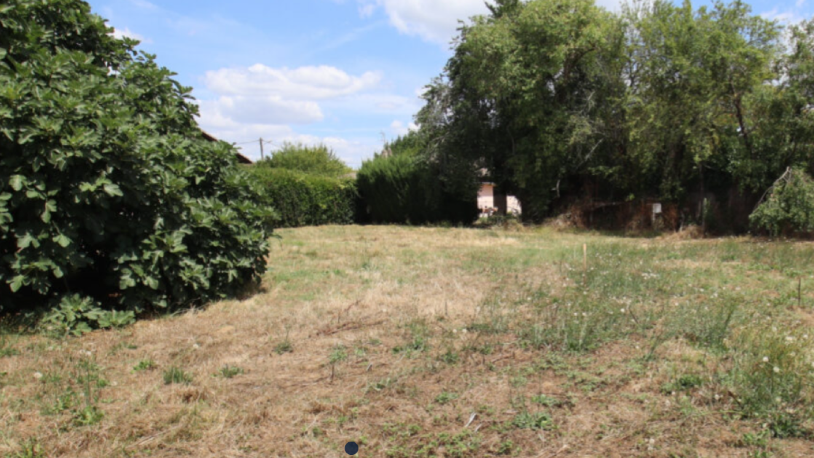 Terrain constructible de 1382m2 à Cénac