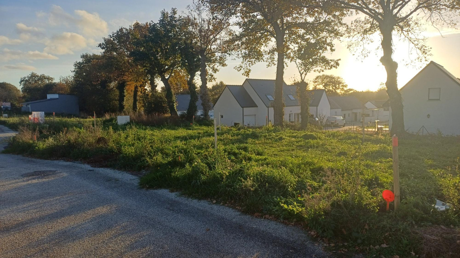 Terrain constructible de 425m2 à Saint-Abraham