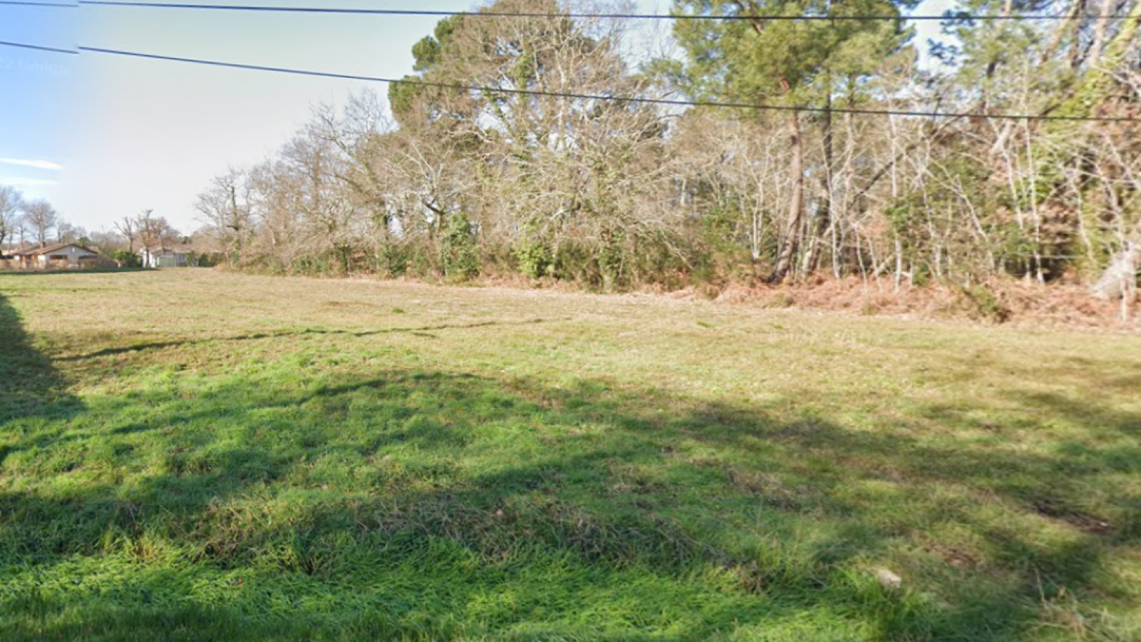 Terrain constructible de 780m2 à Mios