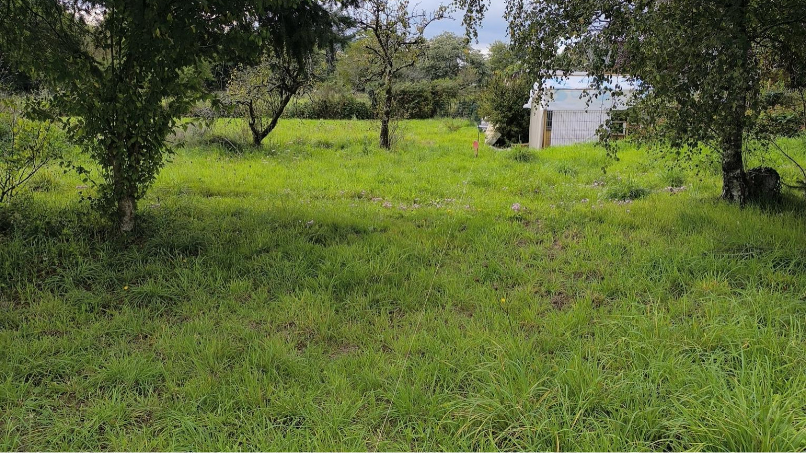 Terrain constructible de 310m2 à Besné