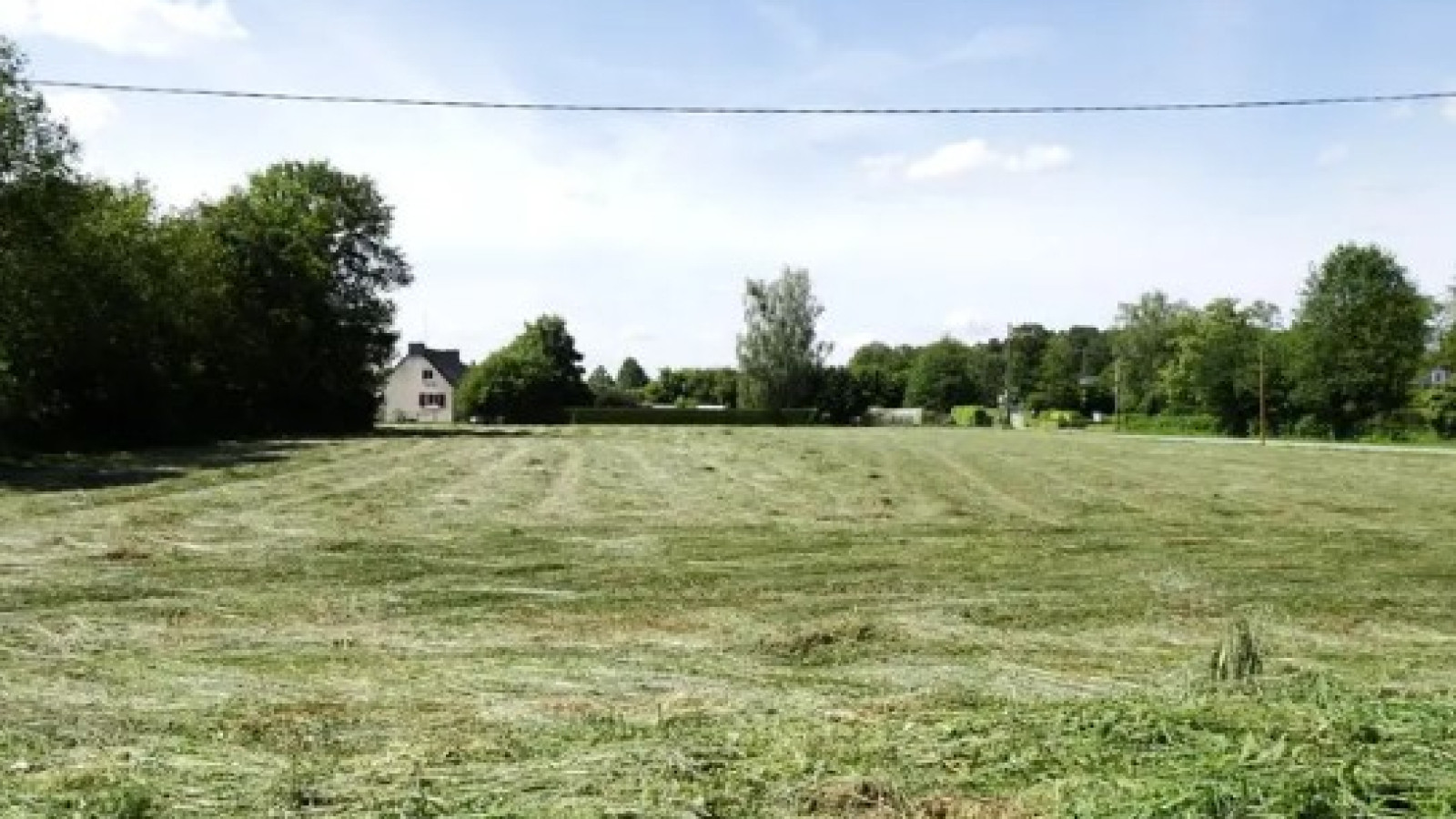 Terrain constructible de 775m2 à Saint-Laurent-sur-Oust