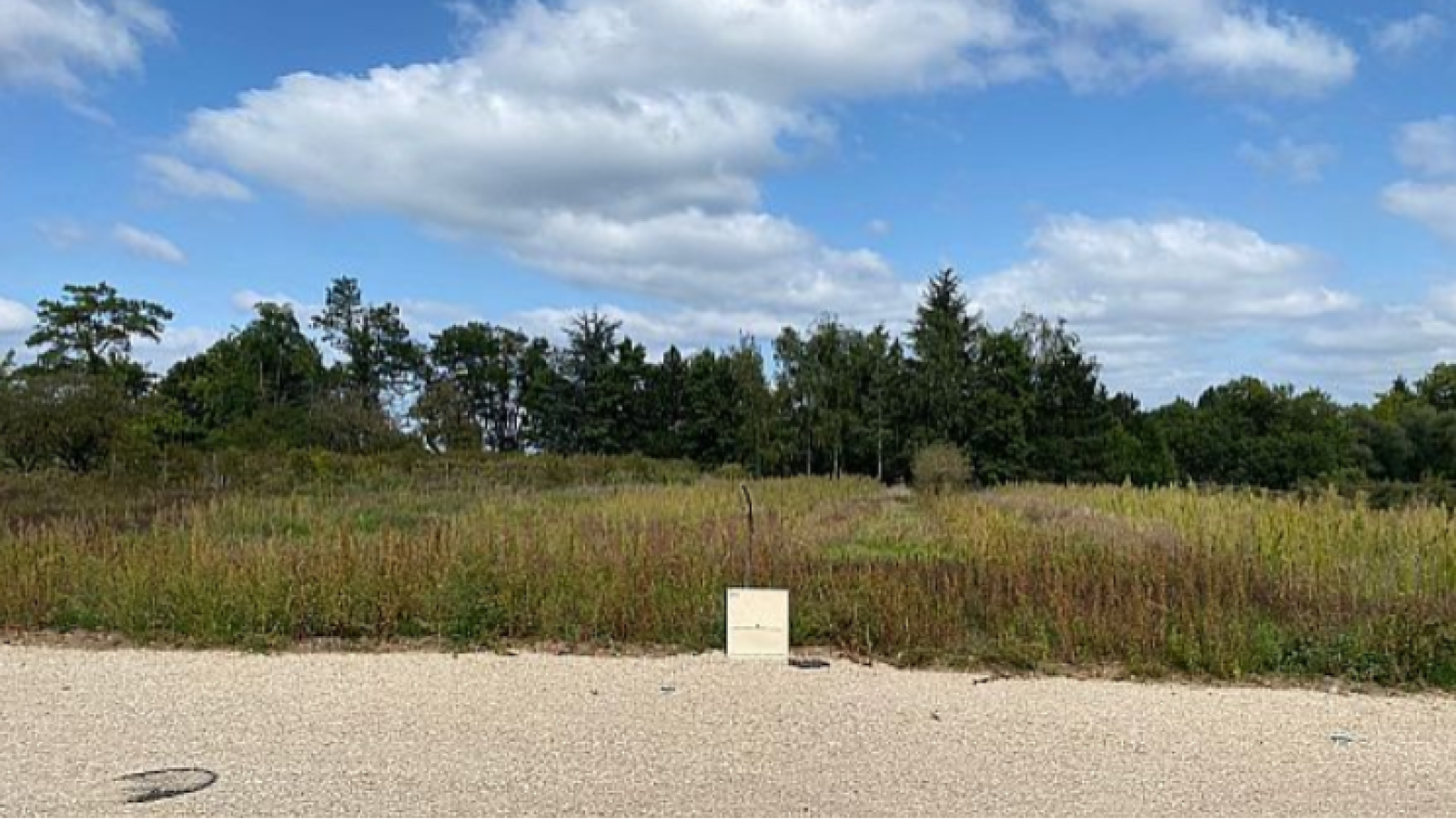 Terrain constructible de 599m2 à Rebréchien