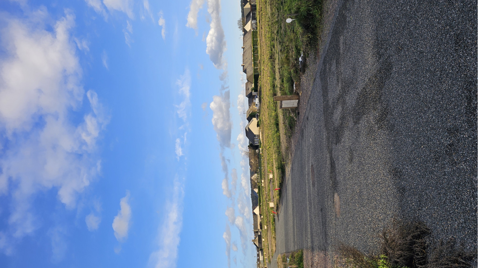 Terrain constructible de 410m2 à Vernantes