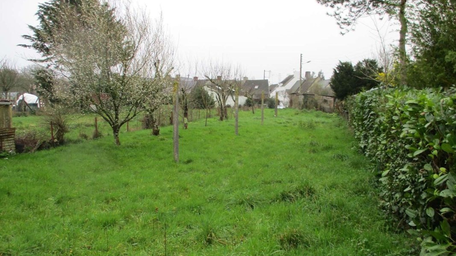 Terrain constructible de 560m2 à Drefféac
