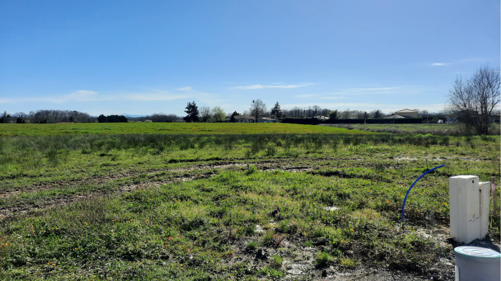 Terrain constructible de 774m2 à Préchacq-les-Bains