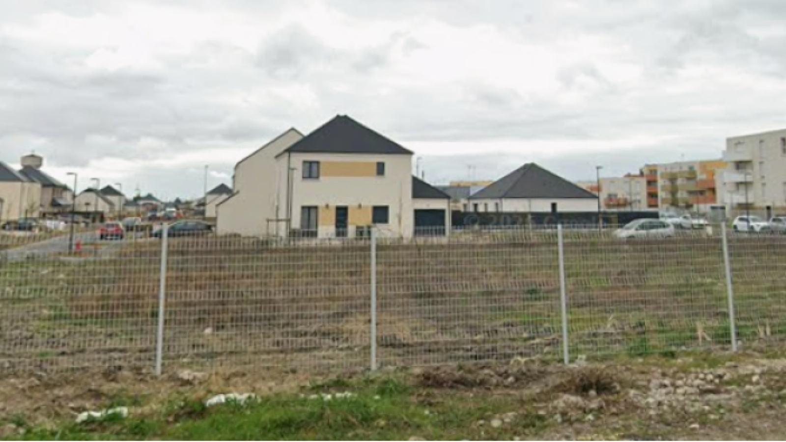 Terrain constructible de 425m2 à La Chapelle-Saint-Mesmin