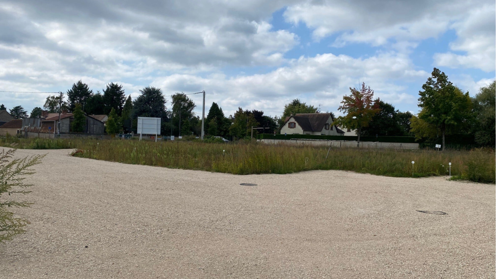 Terrain constructible de 592m2 à Olivet