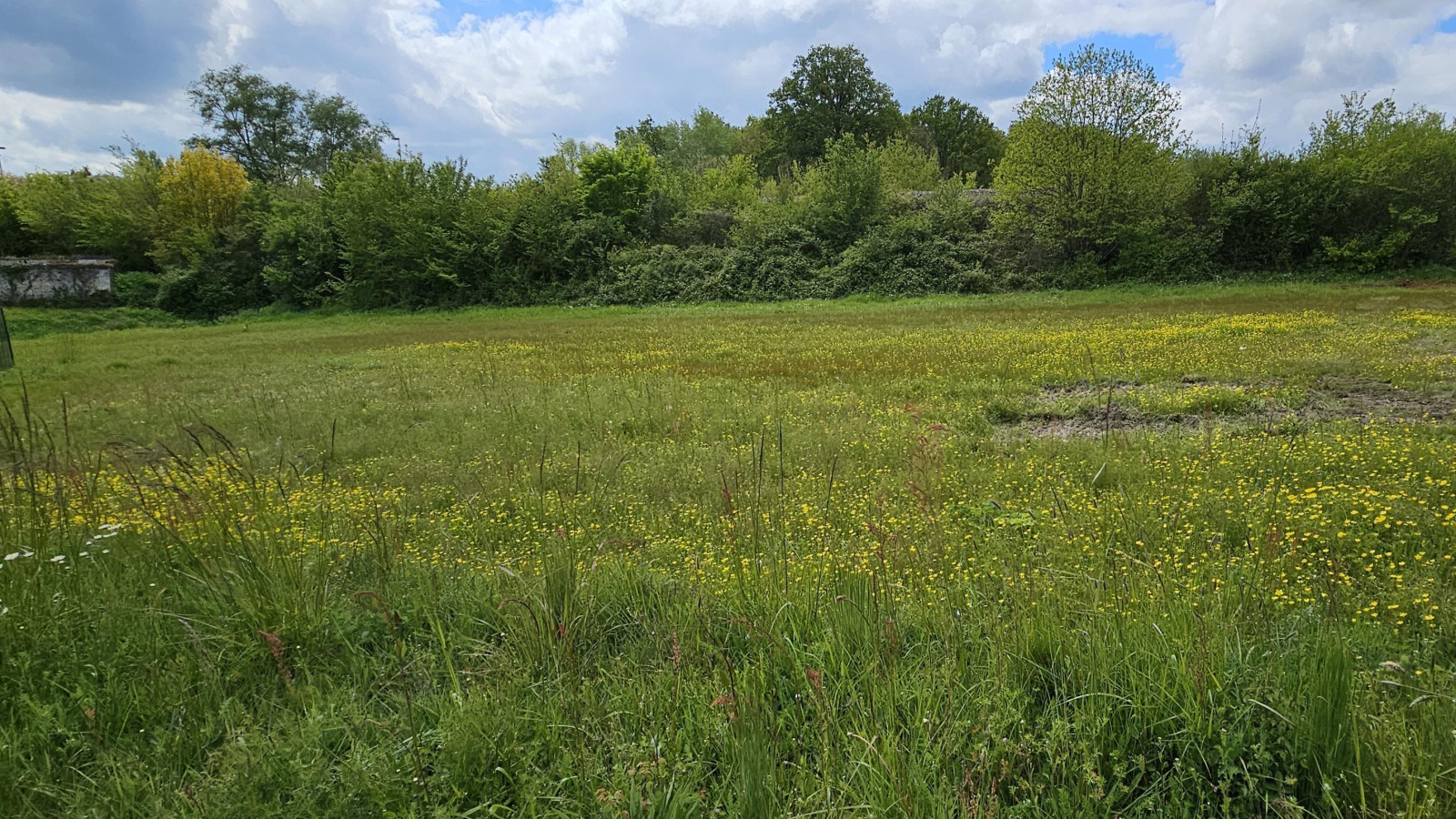 Terrain constructible de 684m2 à Chambourg-sur-Indre