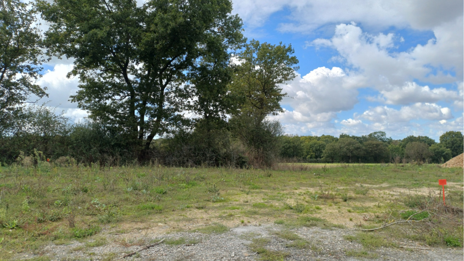 Terrain constructible de 356m2 à Saint-Gervais