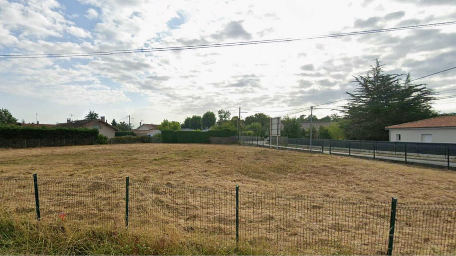 Terrain constructible de 1140m2 à Lignan-de-Bazas