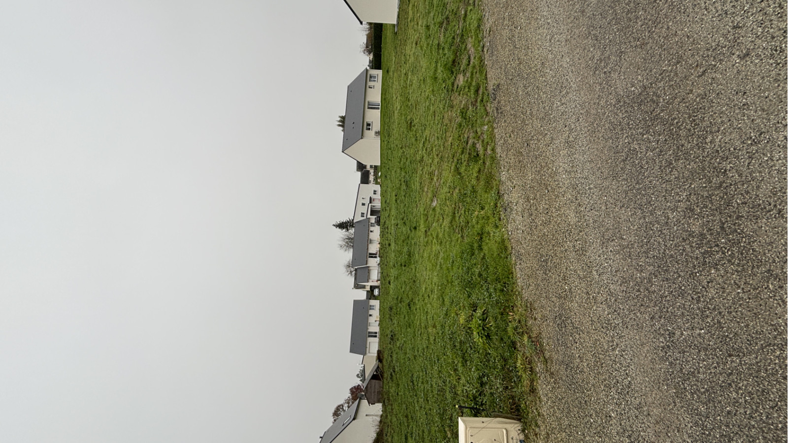 Terrain constructible de 455m2 à Elven