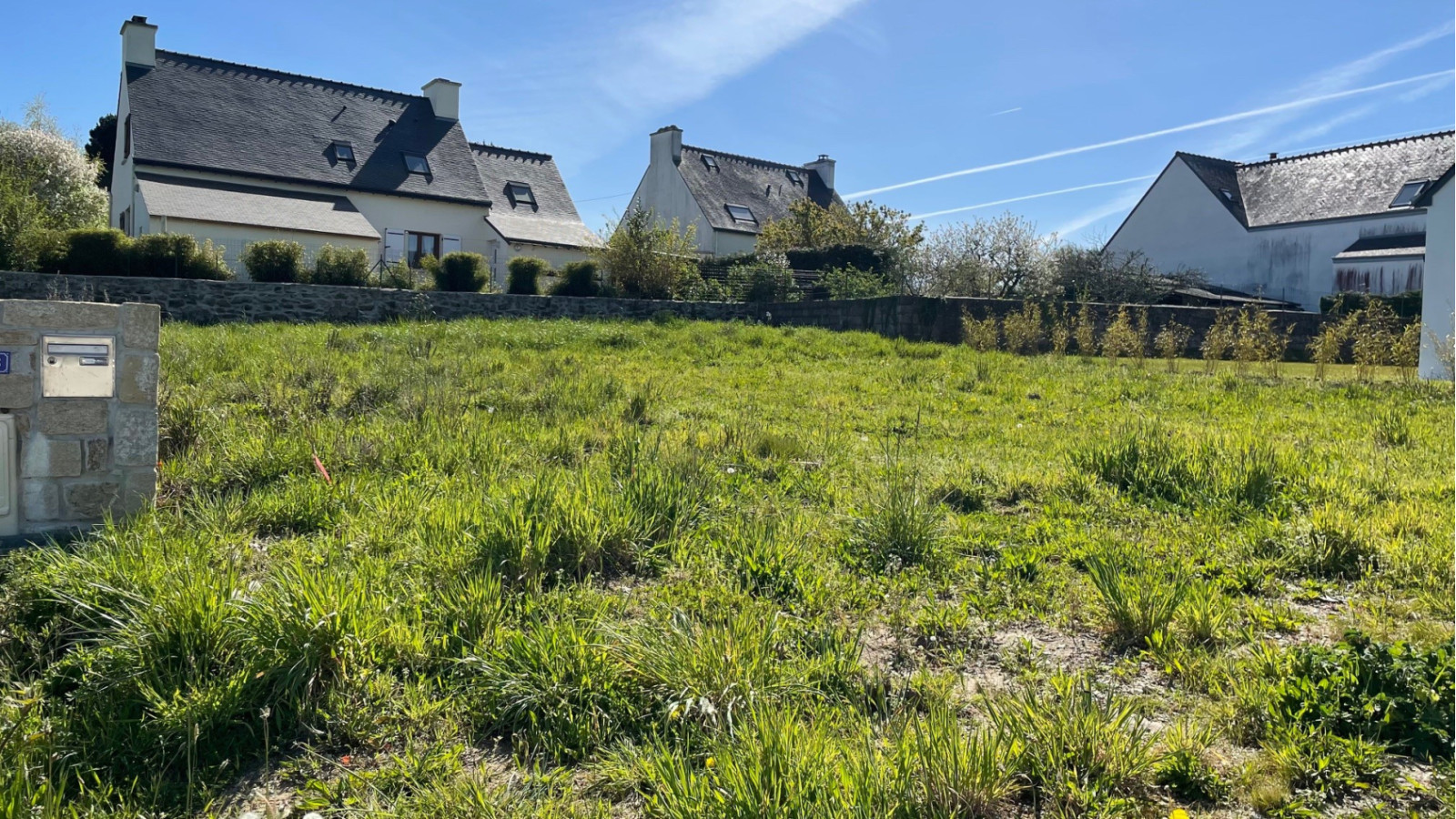 Terrain constructible de 456m2 à Belz