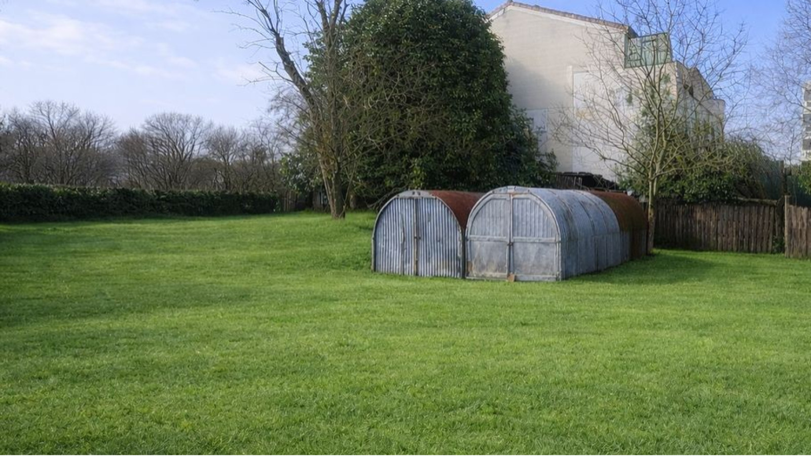 Terrain constructible de 1000m2 à Canéjan