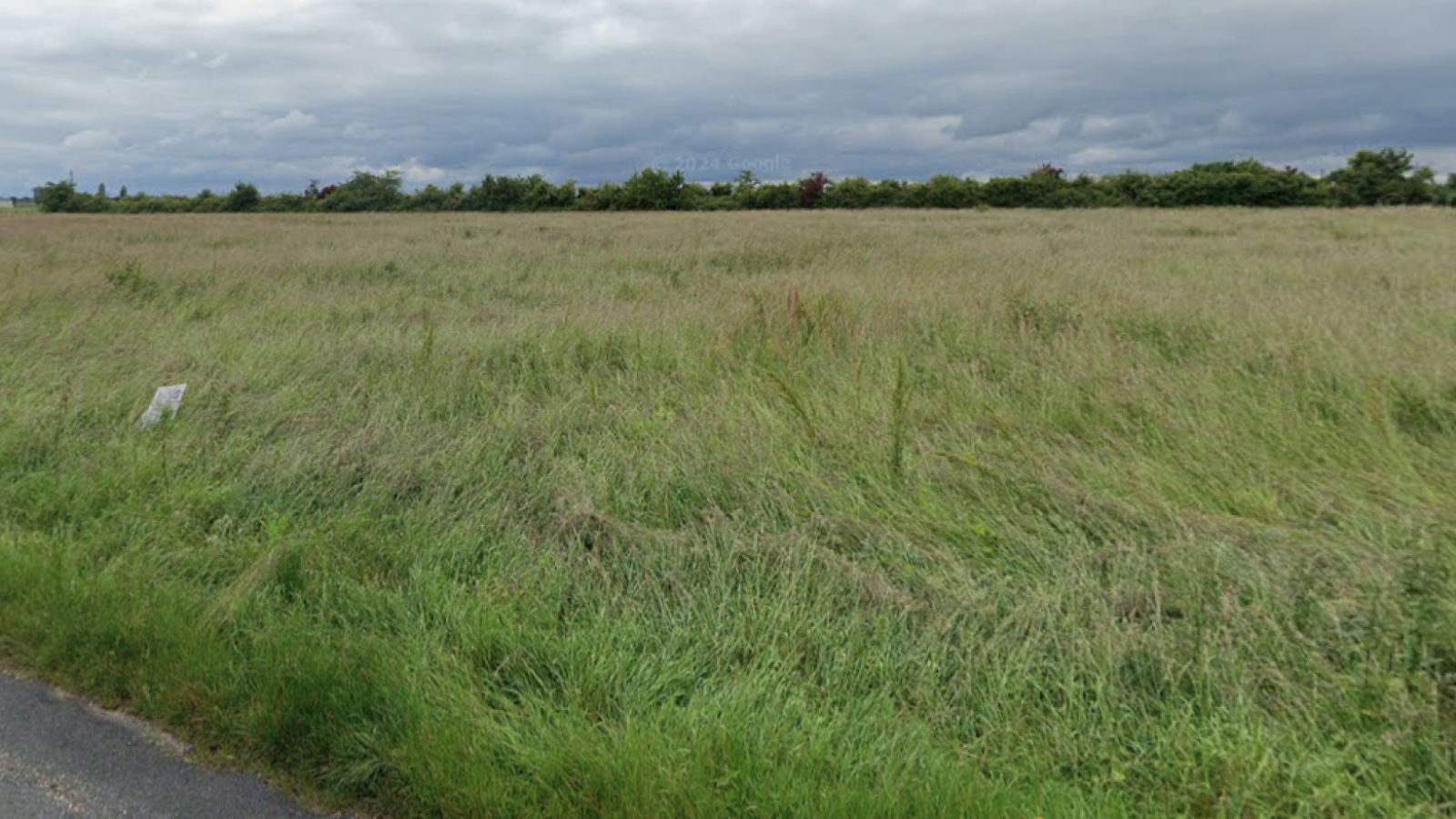 Terrain constructible de 783m2 à Guilly