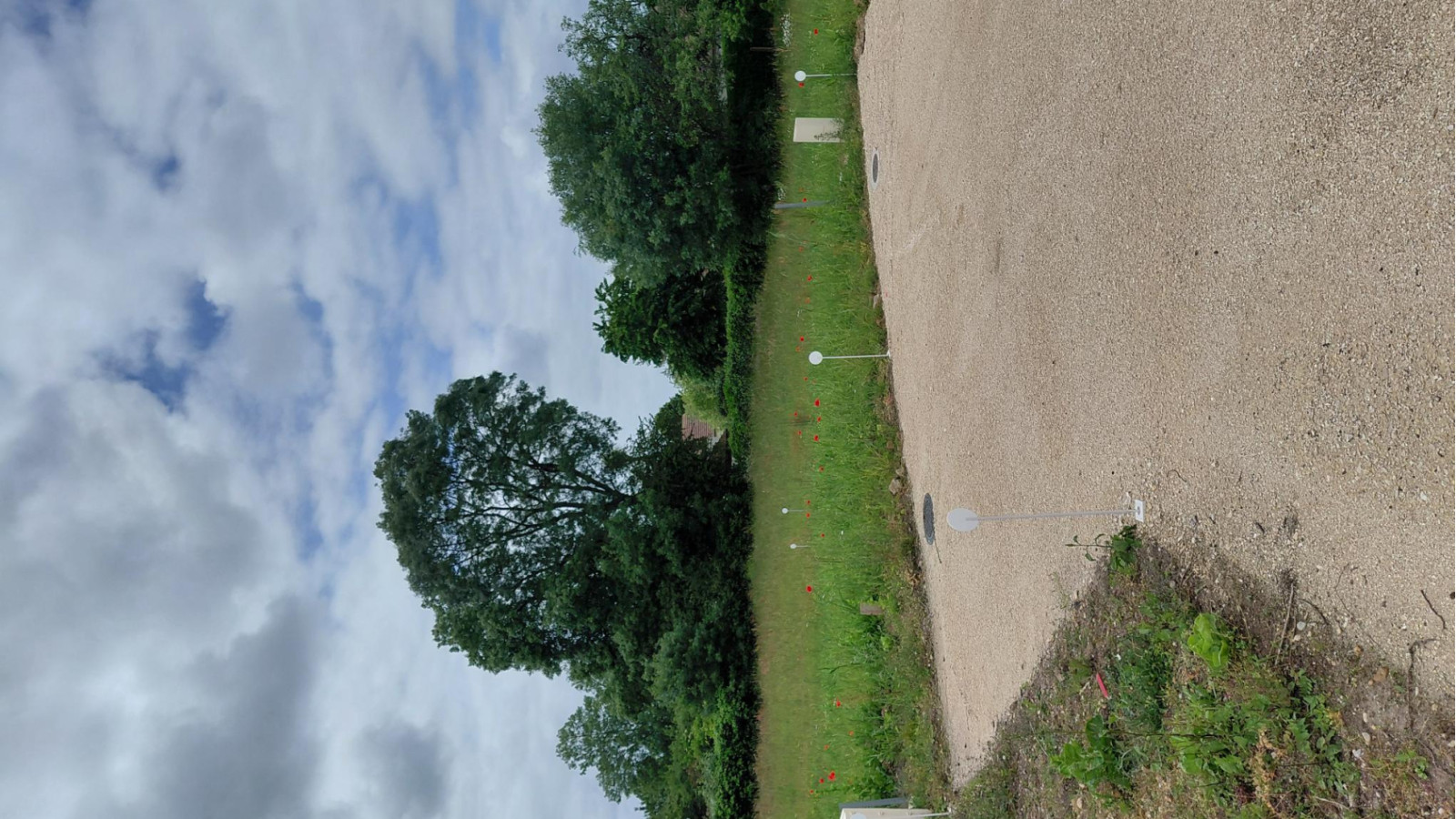 Terrain constructible de 698m2 à Marcilly-en-Villette