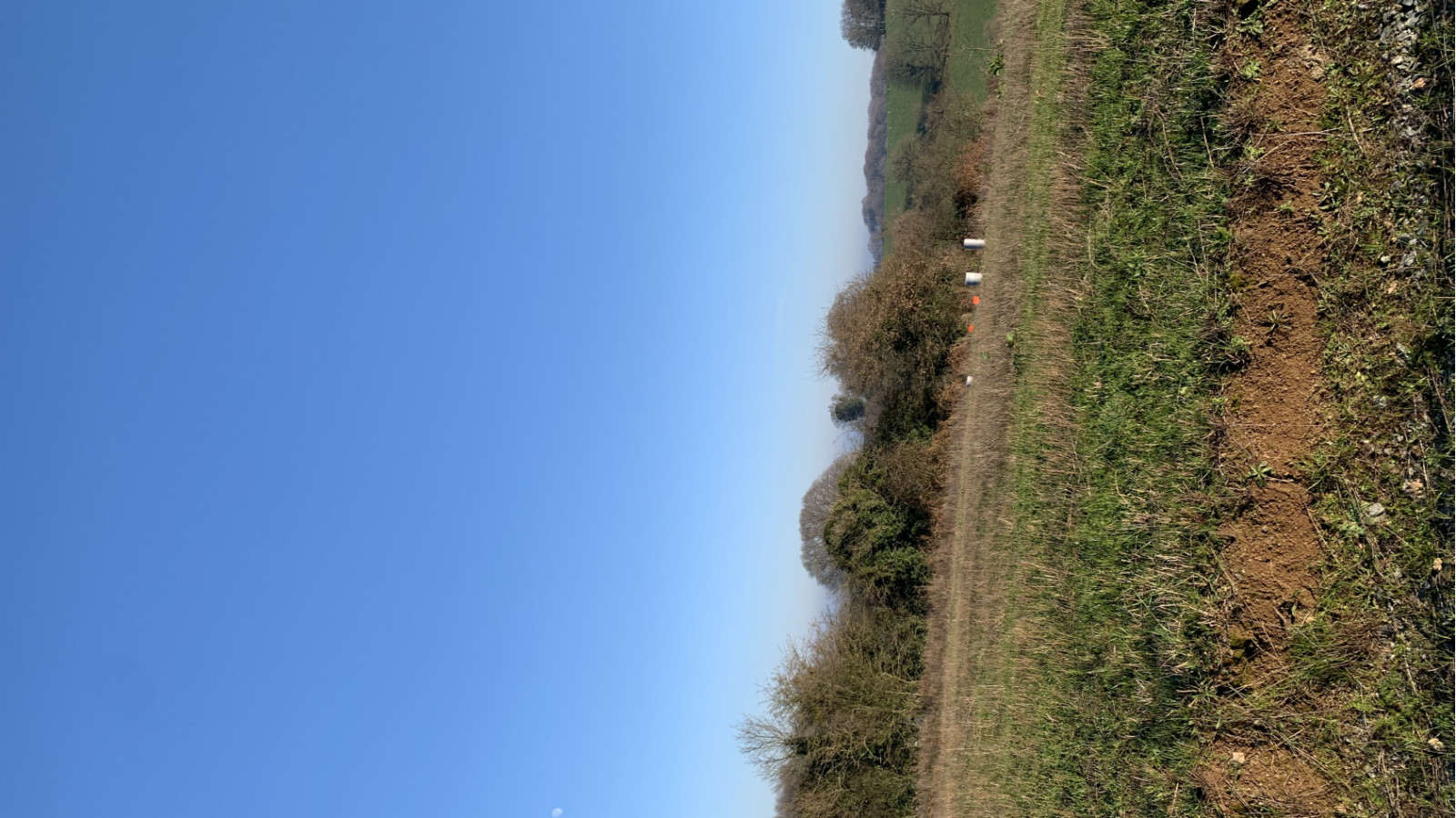 Terrain constructible de 403m2 à Saint-Urbain