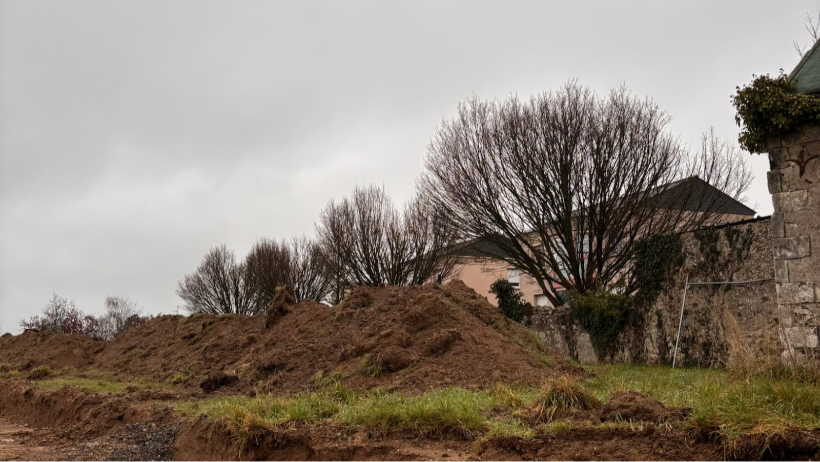 Terrain constructible de 422m2 à Mauges-sur-Loire