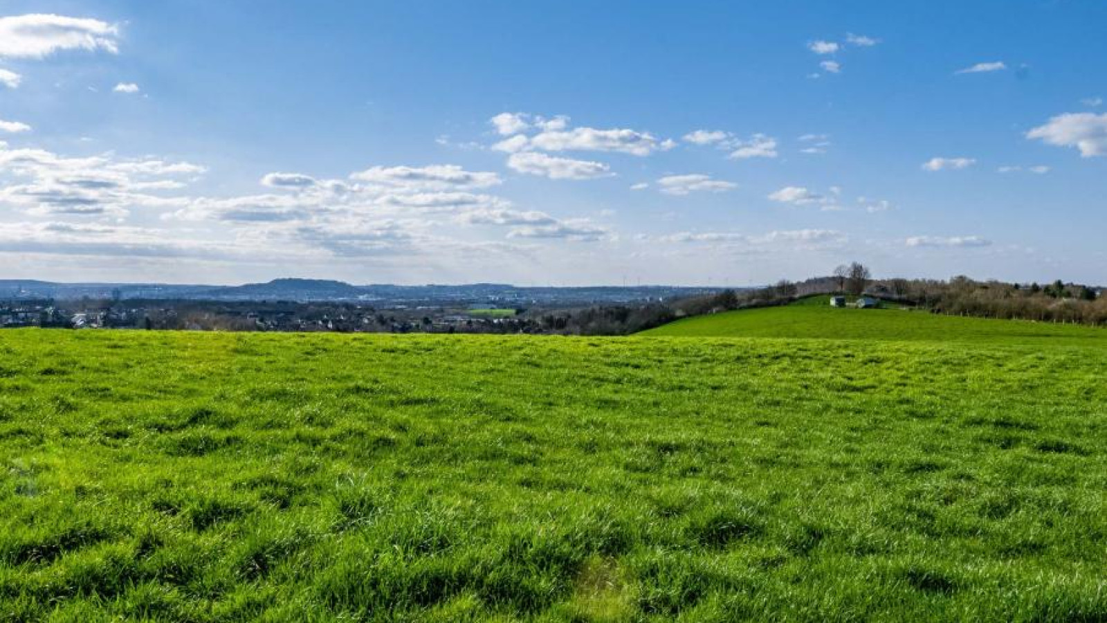 Terrain constructible de 812m2 à Fondettes