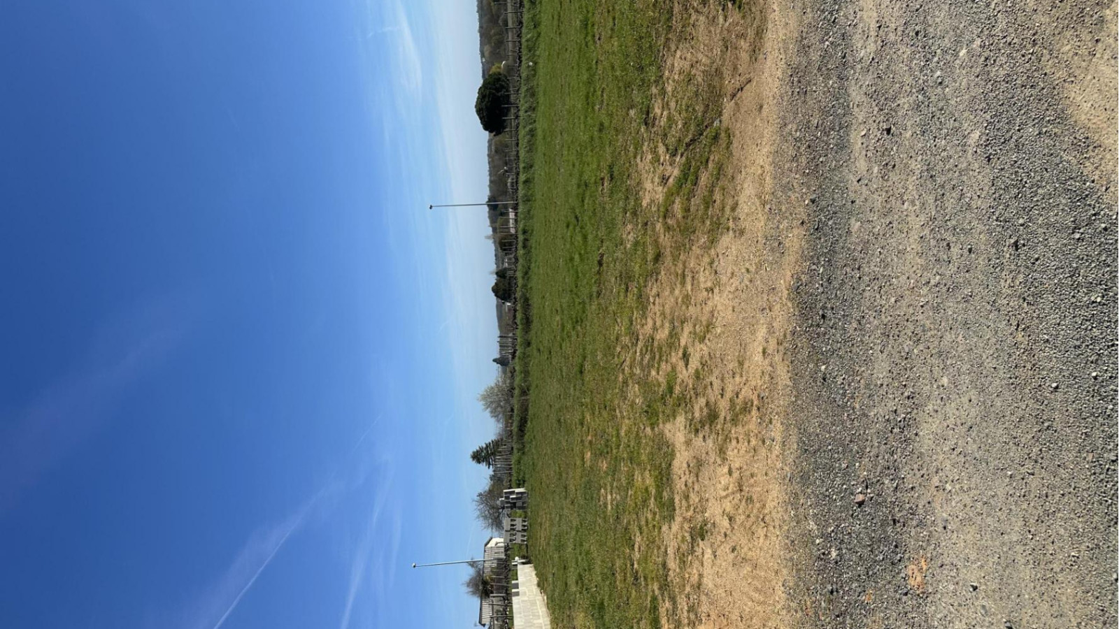 Terrain constructible de 440m2 à Candé