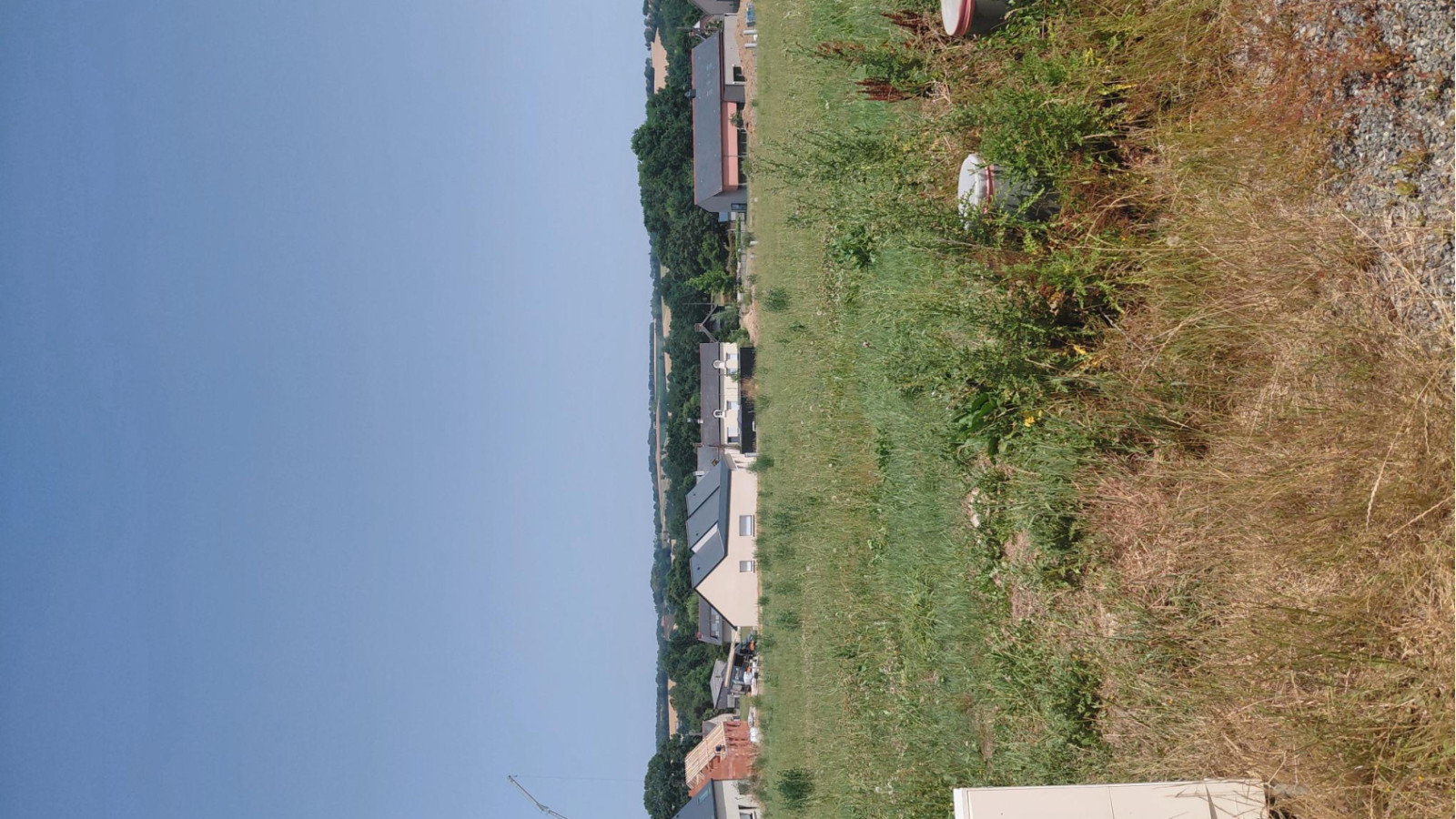 Terrain constructible de 406m2 à Dingé