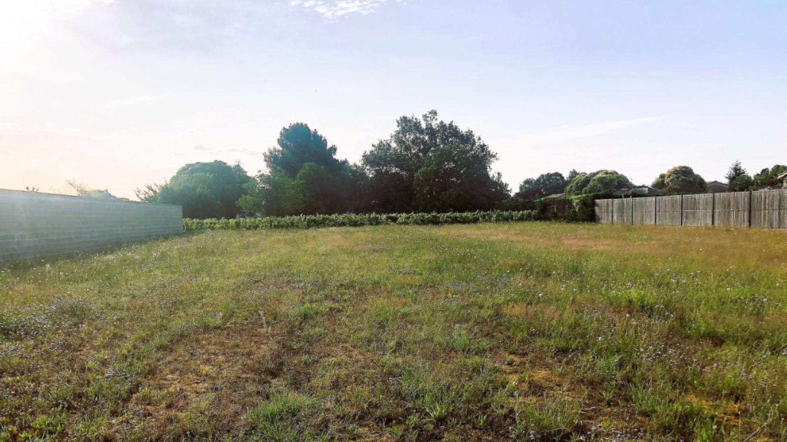Terrain constructible de 550m2 à Daignac