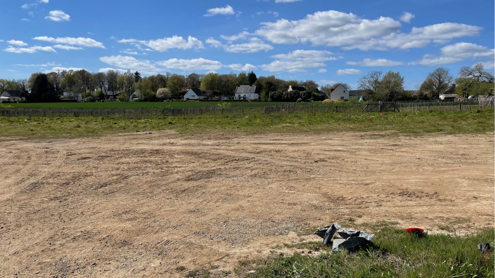 Terrain constructible de 380m2 à Pont-Scorff