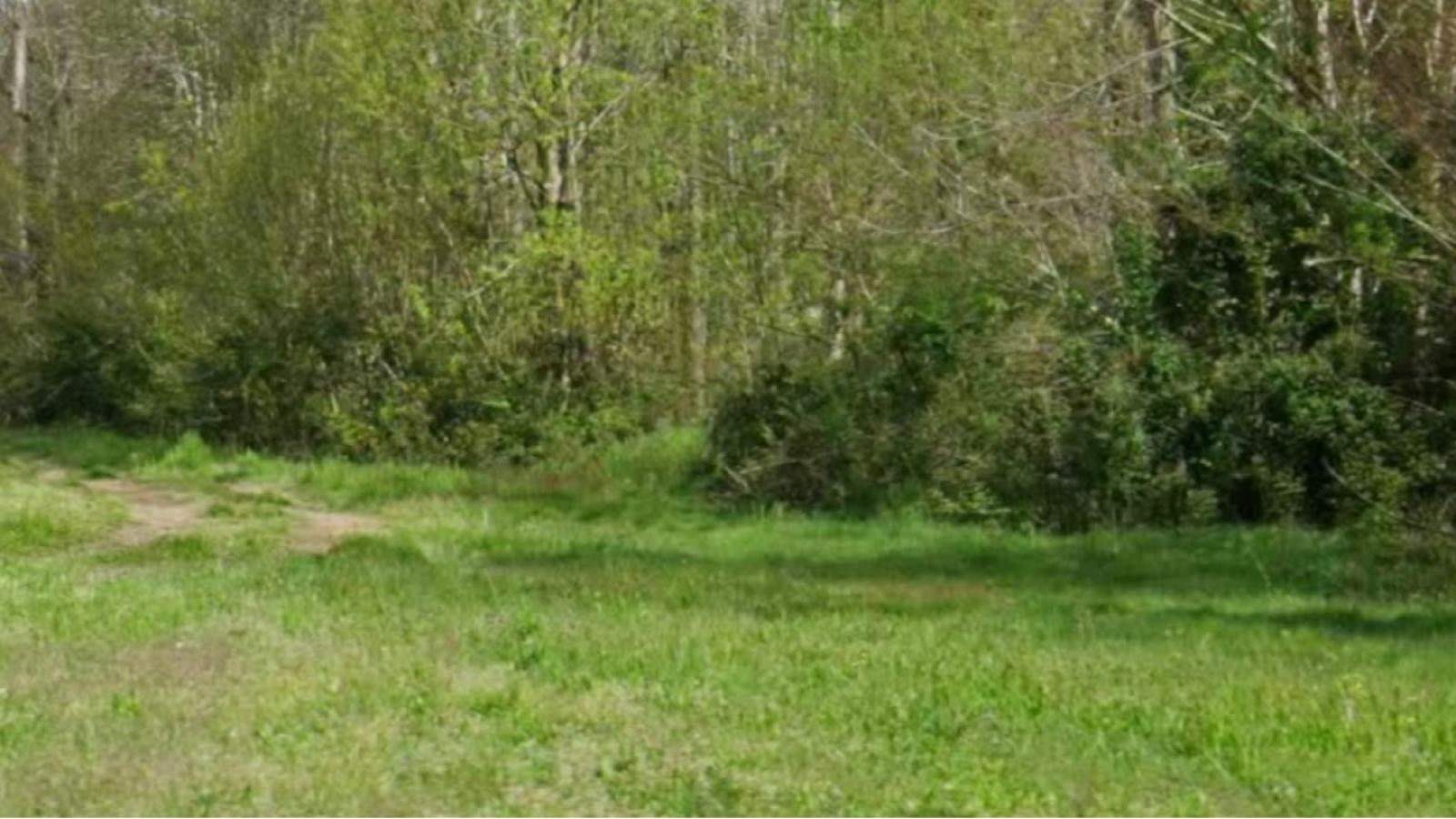 Terrain constructible de 878m2 à Magescq