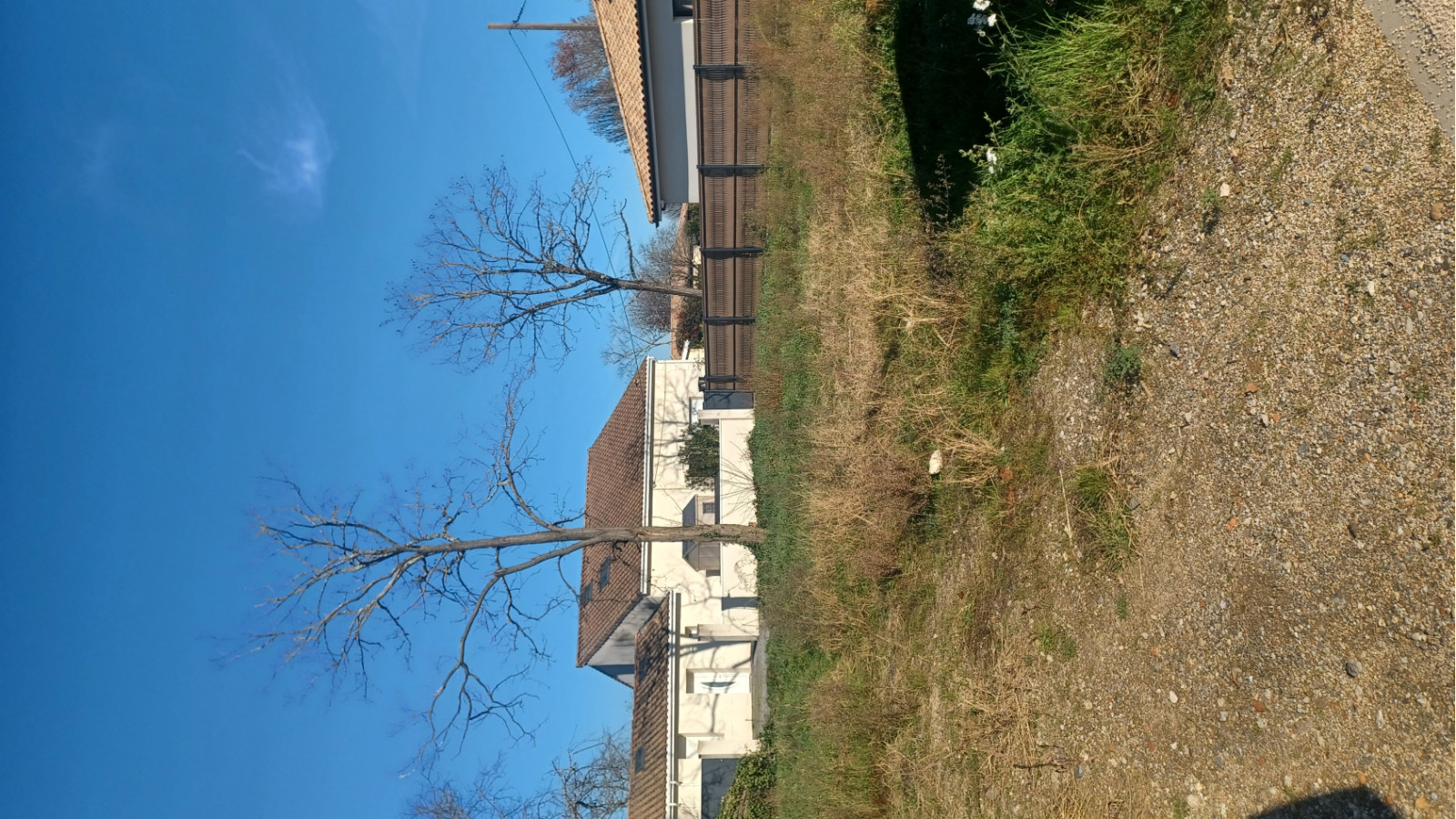 Terrain constructible de 380m2 à Artigues-près-Bordeaux