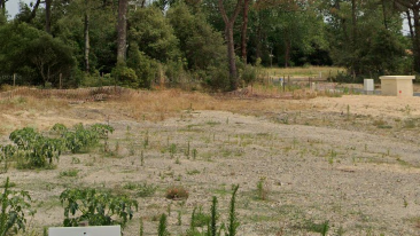 Terrain constructible de 710m2 à Sainte-Flaive-des-Loups