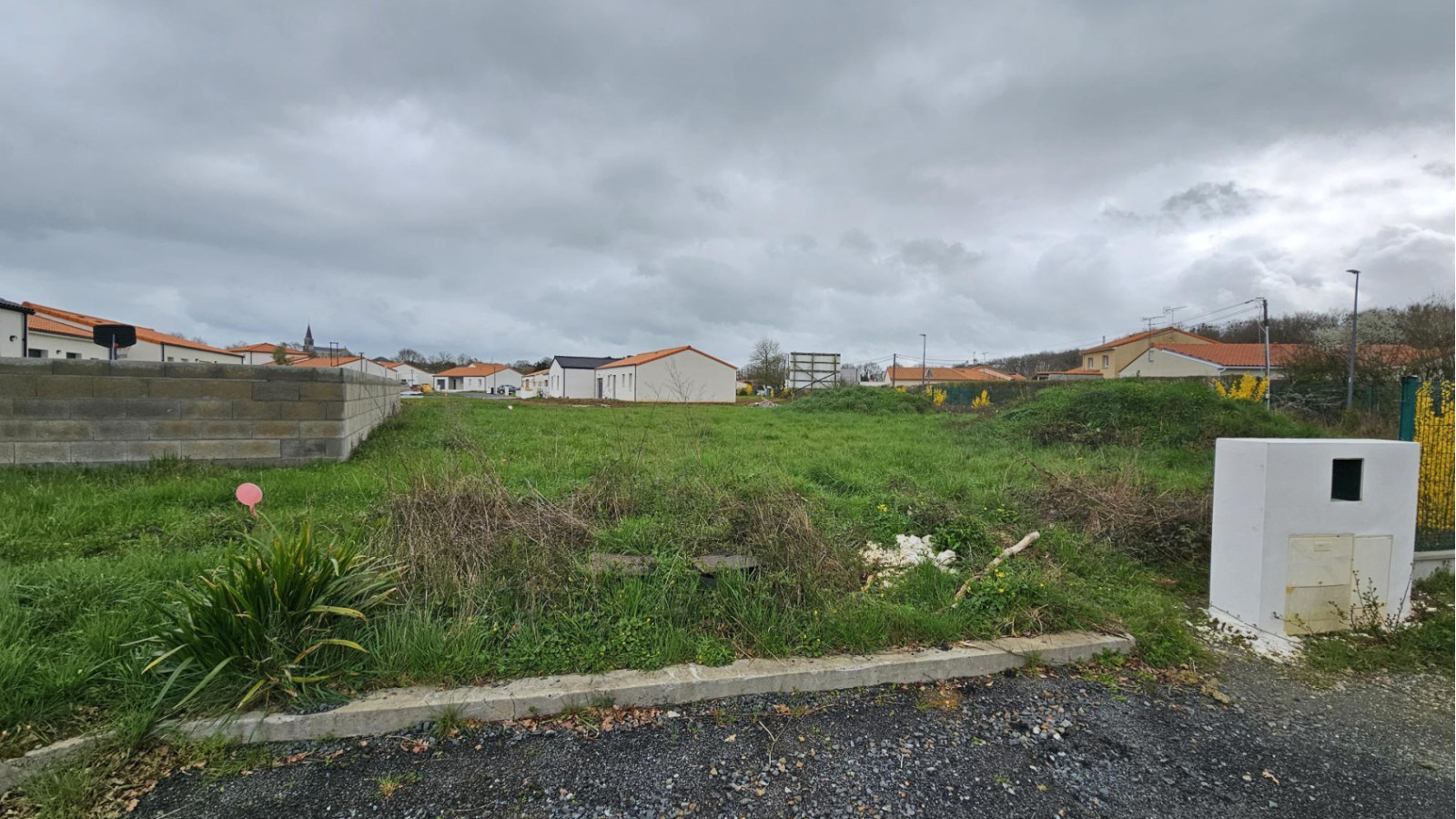 Terrain constructible de 703m2 à Sèvremoine